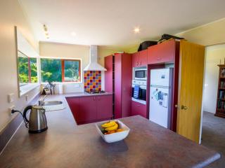 Pohara's Kauri Lodge - 4