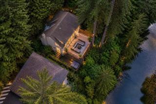 Capilano Forest Retreat 3BD,2BA Suite - 0