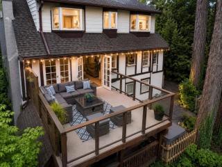 Capilano Forest Retreat 3BD,2BA Suite - 8