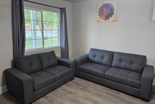 Charming 4br Bundle Near Downtown & Airport - 8