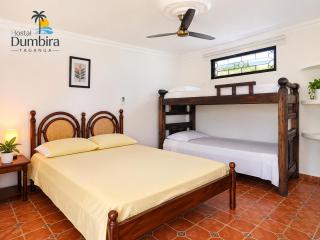 Hostal Dumbira - 2