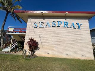 Seaspray no 5 - Bring your own linen. - 0
