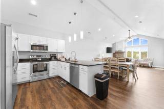 New 3 Bedroom 3 bath Loft Condo - 0