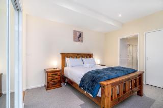 Absolutely spacious APT unit between ANU and City - Hosted by Canstay - Canberra - 5