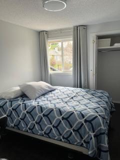 3BR Home 10 min SEA Airport Near Beach Marina Free Parking - 3