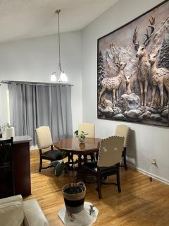3BR Home 10 min SEA Airport Near Beach Marina Free Parking - 1