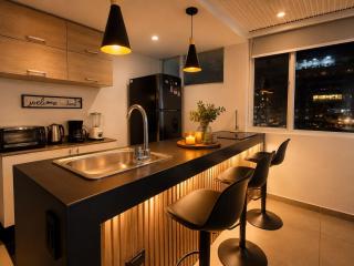 Park 93 Spacious and Brigth 4BR - 1
