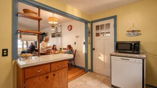 Grannys Cabin - 1
