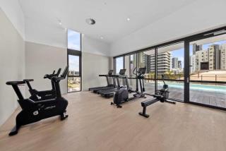 2BR Ocean Views Pool Gym Sauna - 1