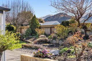 Helmstead Cottage - Arrowtown Holiday Home - 9