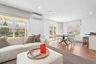 Helmstead Cottage - Arrowtown Holiday Home - 6