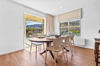 Helmstead Cottage - Arrowtown Holiday Home - 3