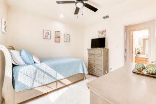 Private Fenced Backyard • Pet Friendly • Grill - 7