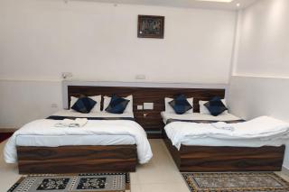 Jayaditya Palace 10 minutes walking from Shri Ram Mandir - 9