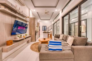 3bd Villa in the Heart of Perenenan with Indoor Pool - 4