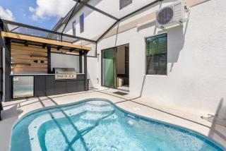 6BR Brand-New Townhouse Frozen and Transformers - 10568 - 7
