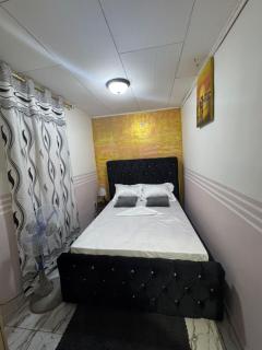 Gold Home - 5
