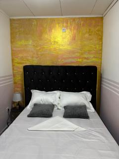 Gold Home - 1