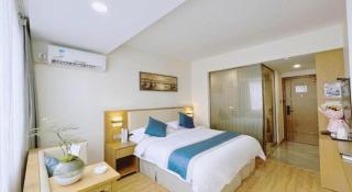 Super 8 Hotel Xiamen Train Station Holiday Mall Branch - 1