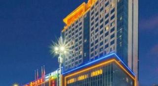 Golden Phoenix International Hotel - 4