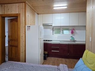 Goesan Joryeong Pension - 9