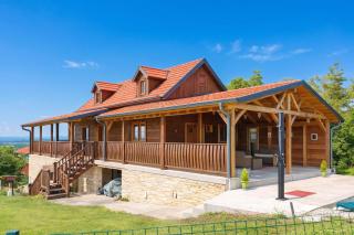 Pool House Green View /w Jacuzzi & Garden - Happy Rentals - 4