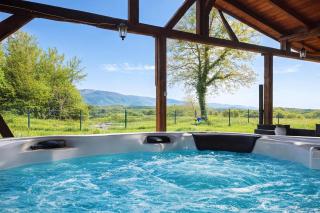 Pool House Green View /w Jacuzzi & Garden - Happy Rentals - 1