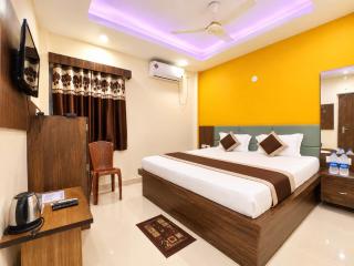 Hotel Jagdish Palace - Elegant Beachside Hotel with Restaurant, Lift & Parking Near Puri Sea Beach and Jagannath Temple - 1