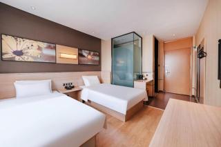 IU Hotel Kunming Jinma Bijifang Joy City - 4