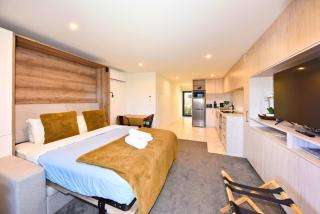 Cosy CBD Studio Apartment 6 - 3