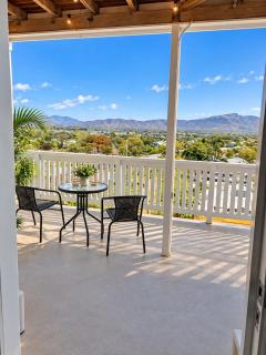 Hillside Vista| West End Retreat w/Panoramic Views - 7