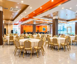 Skyport Hotel - 8