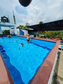 Island Wave Surf Hostel - 1