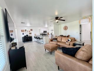 Pet Friendly Modern Oasis with BBQ and Cornhole Near Golf & Pickleball - 7
