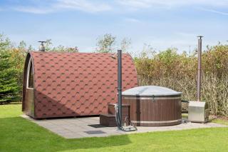 Lovely Holiday Home With Hot Tub In Skaven Strand - 9