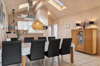 Lovely Holiday Home With Hot Tub In Skaven Strand - 5