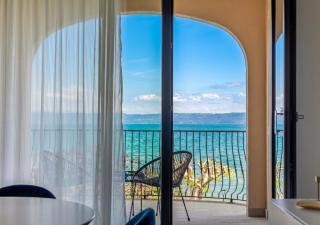 Casa Vacanze Maddalena - Palazzetto sul Lago - Diamante Blu - 0