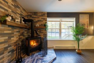 Mohawk-Kudil in Poconos ! Private Pool-Hot Tub-Lake Access-Game Room - 7