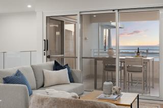 Coastal Luxury in Ocean Reef with Sunset Views - 0
