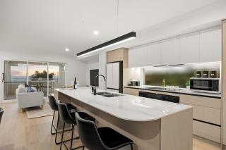 Coastal Luxury in Ocean Reef with Sunset Views - 8