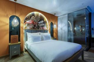 PYNT HOTEL - 1