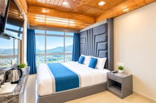 The Grand Heritage Crown Luxury Hotel & Suites - 2