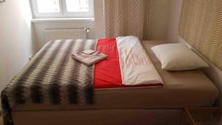 Room with a shower andsink - 8