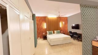 FabHotel Merovia - 5