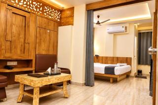 Hotel Comfort and Terrace Lounge - 4