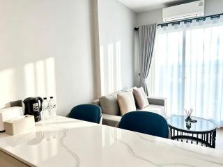 Modern and New 1BR at Arise condo Charoen Mueang - 3