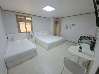 G Hotel near Busan Station - 4