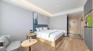GreenTree Inn Express Qingdao Jiaodong International Airport - 2