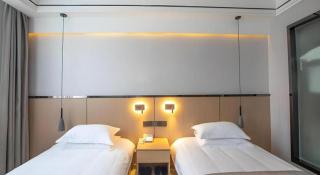 GELI Hotel Huainan Railway Station Sports Center - 2