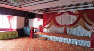 Cathay Hotel - 4